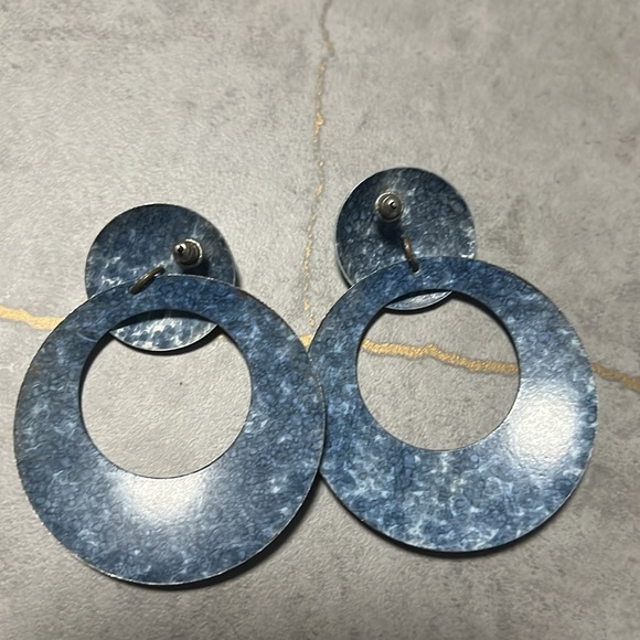 Vintage drop hope retro 80s style earrings. Blue Cloud - Picture 2 of 4
